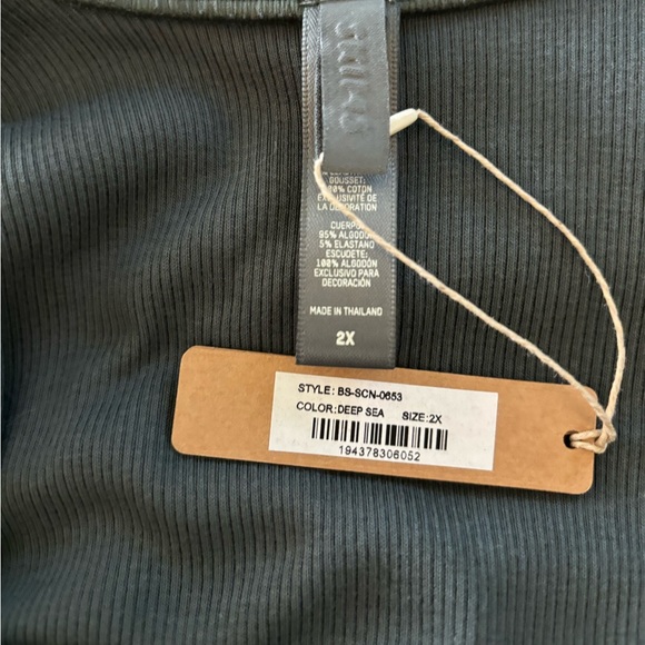 SKIMS Ribbed Stretch Cotton Bodysuit - Picture 4 of 4